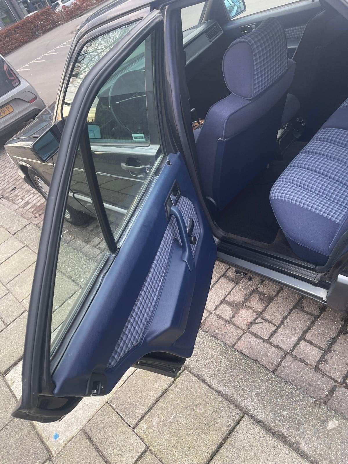 Mercedes-Benz 190-Serie 1.8 E AUT U9 1992 Zwart, foto 8