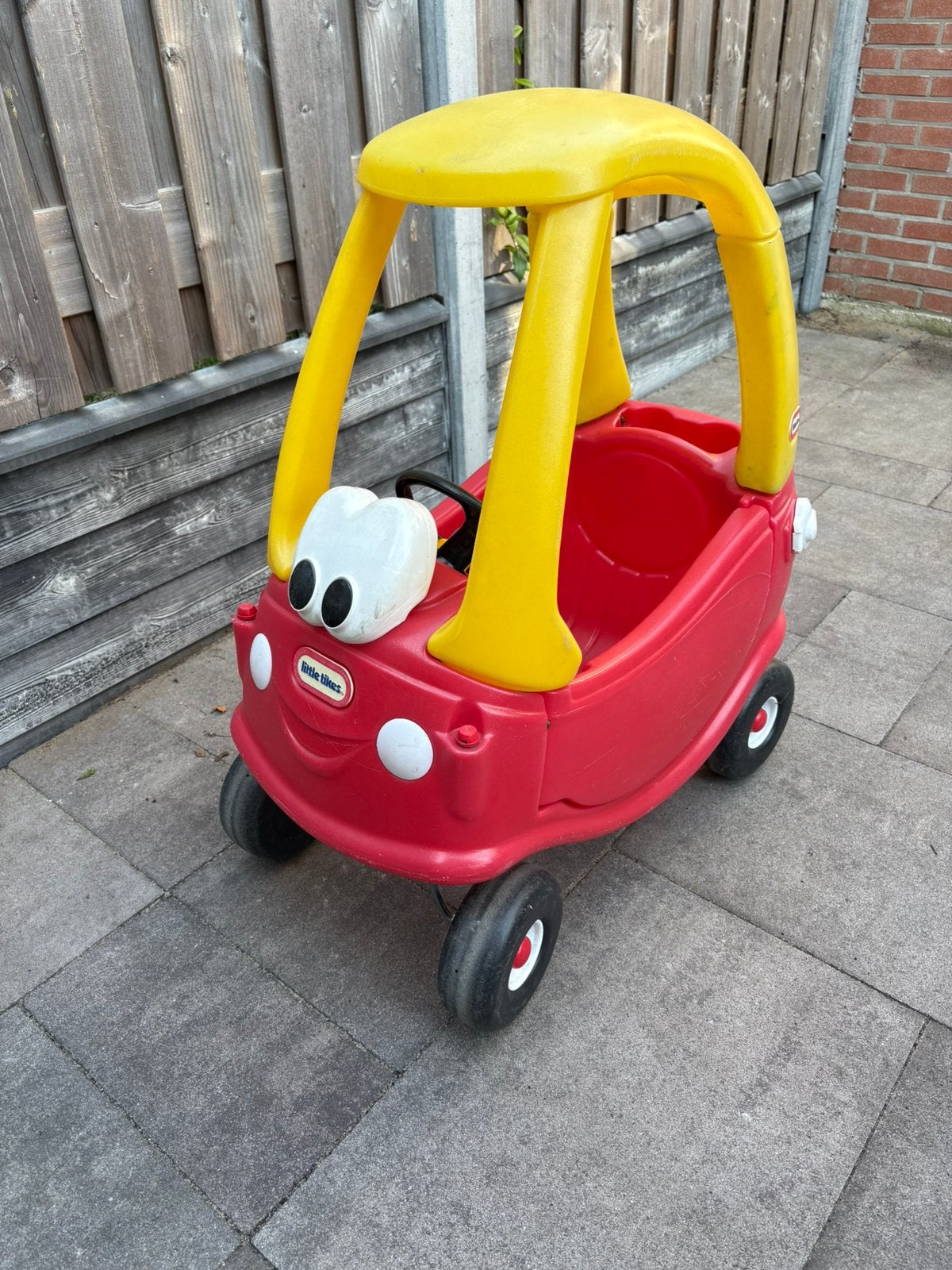 Little Tikes outdoor loopauto, Ophalen, Gebruikt