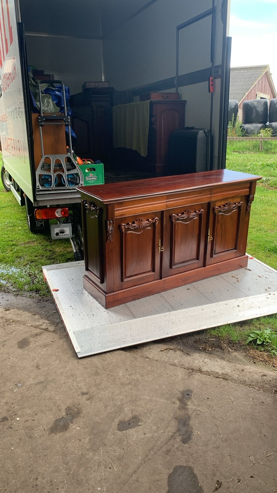 Antiek dressoir/sideboard van donker hout, Antiek en Kunst, Ophalen of Verzenden