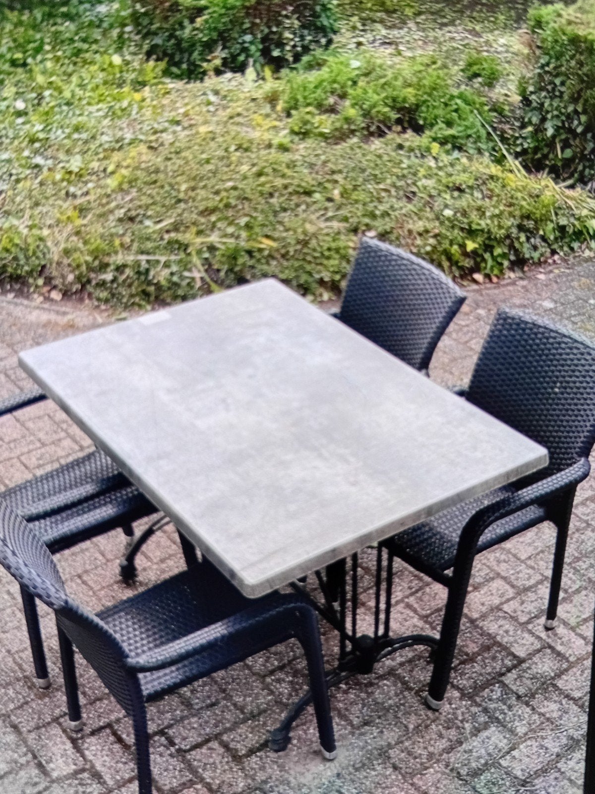 Compleet horeca terras , 60 stoelen, 13 tafels 4 klaptafels, Ophalen, Zo goed als nieuw
