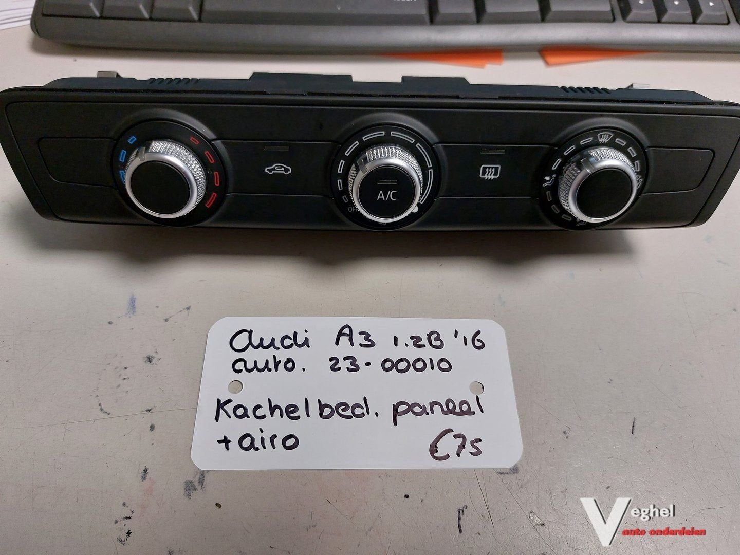 Audi A3 automaat 1.2B Kachelbedieningspaneel met airco '16, Auto-onderdelen, Gebruikt, -, -, Ophalen of Verzenden