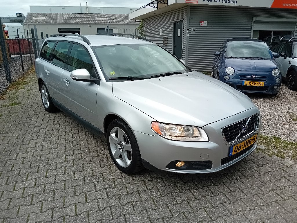 Volvo V70 2.4 D 120KW 2009 Grijs LEER!! TREKHAAK!!, Voorwielaandrijving, 15 km/l, 1800 kg, 163 pk