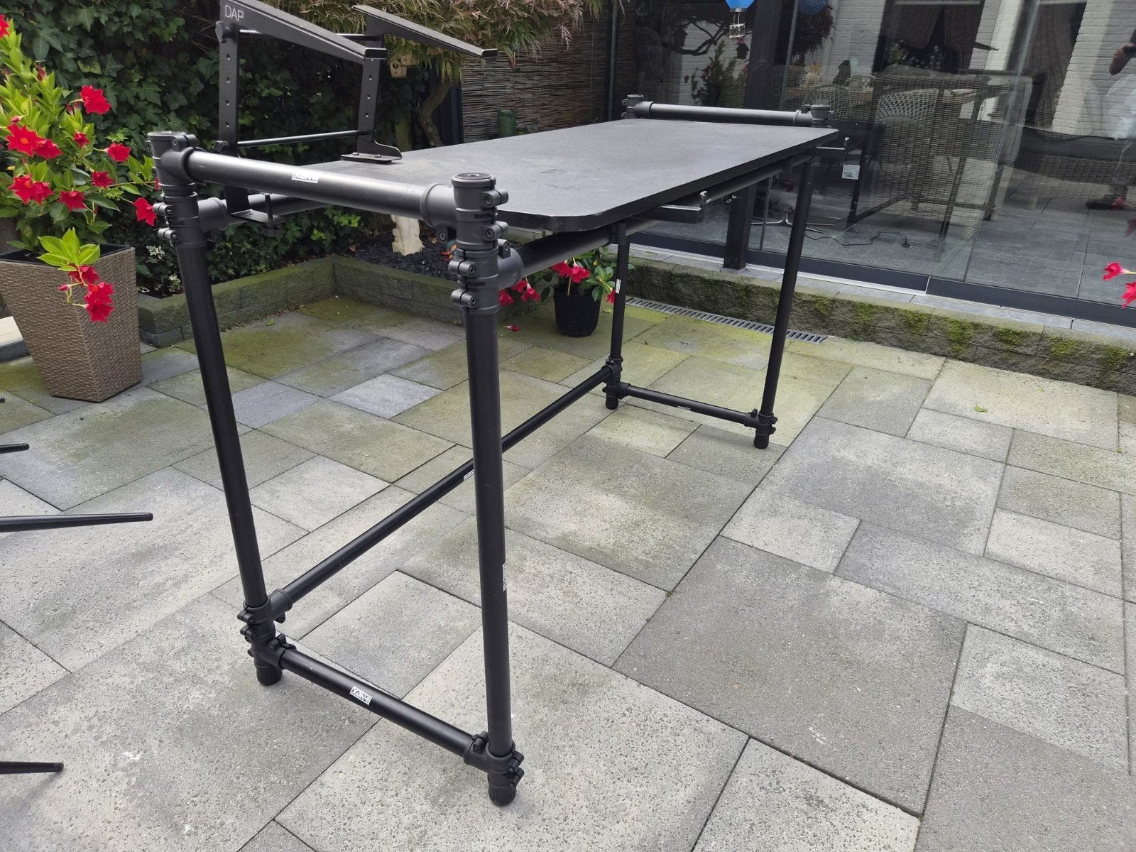 DJ-tafel innox met extra grote plank en laptopstandaard, Muziek en Instrumenten, Ophalen of Verzenden