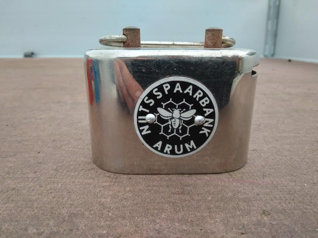 Metalen spaarpotten vintage spaarpot rabobank boerenleenbank, Verzamelen, Spaarpotten, Ophalen of Verzenden, Gebruikt, Steen, Aardewerk of Keramiek