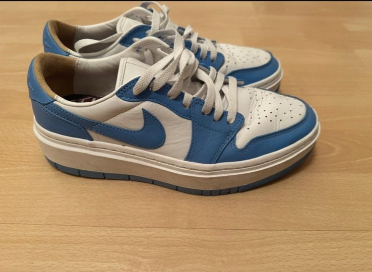 Nike Air Jordan 1 Elevate Low SE University Blue - Maat 41, Ophalen of Verzenden, Zo goed als nieuw, Blauw, Sneakers of Gympen
