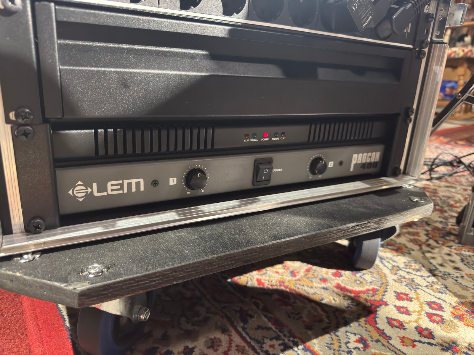 LEM procon 400 2-kanaals versterker 400 watt, Ophalen of Verzenden, Zo goed als nieuw, 120 watt of meer, Overige merken