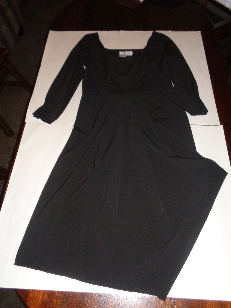 MAX MARA zwarte jurk met asymmetrische rok, Verzenden, Zwart, Nieuw, Knielengte