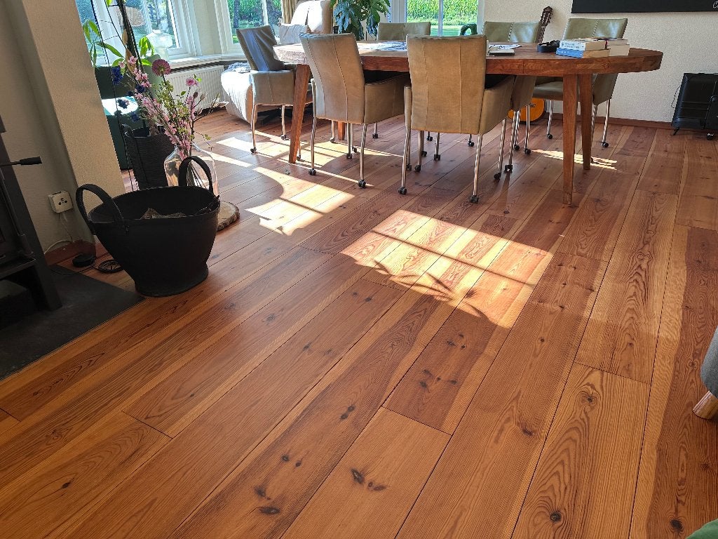 Massief grenen houten vloer ca. 75 m², incl. plinten, Ophalen, Gebruikt, Vloerdelen of -planken, 10 m² of meer