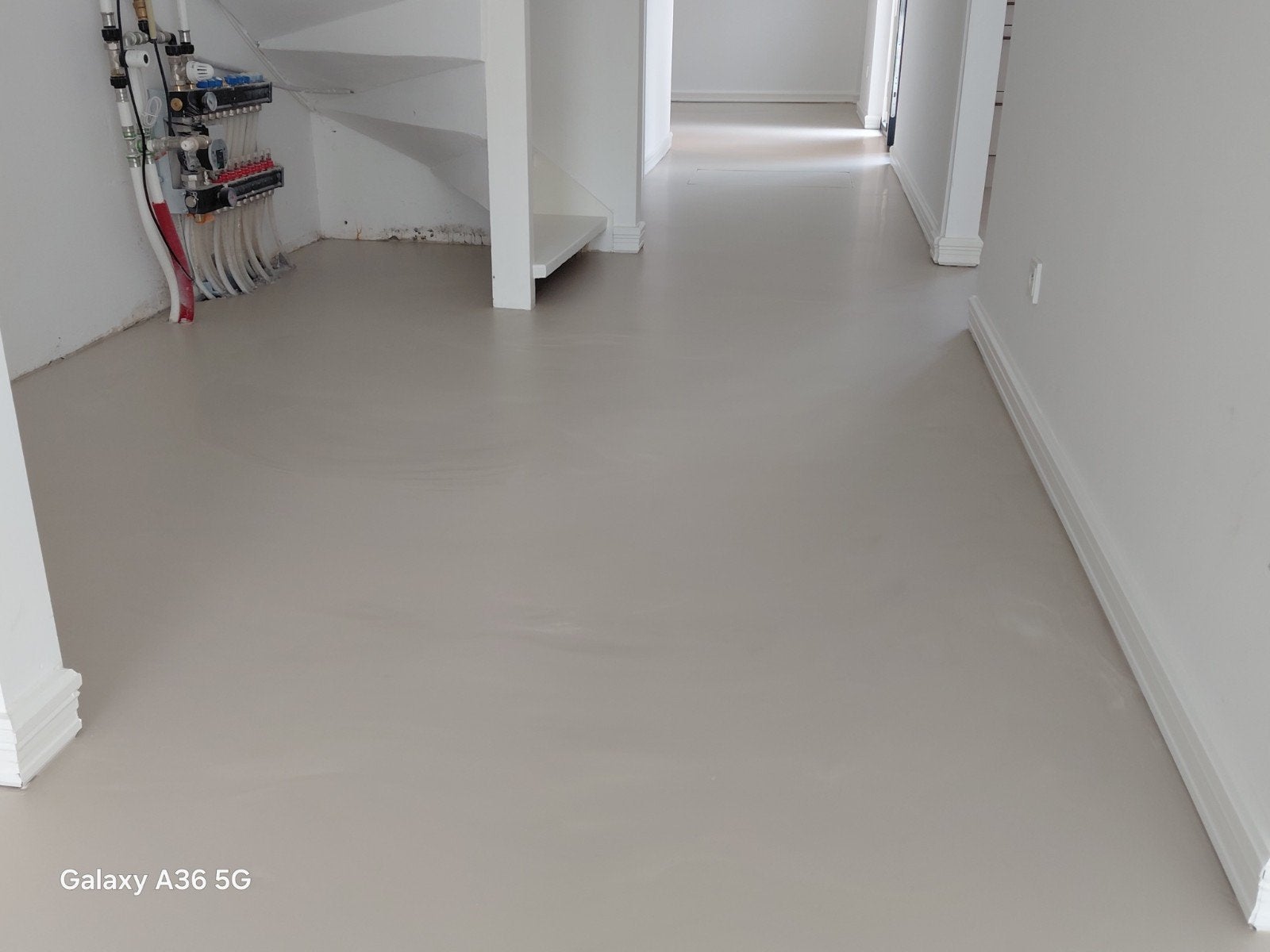 Mooie gietvloeren, Ophalen of Verzenden, Zo goed als nieuw, Laminaat