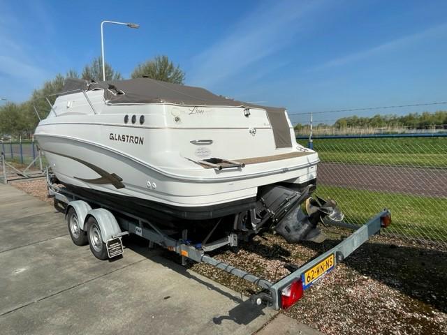 Glastron 249gs Volvo D3 Diesel (bj 2002), Watersport en Boten, Speedboten, Gebruikt, Polyester, Diesel, 200 pk of meer