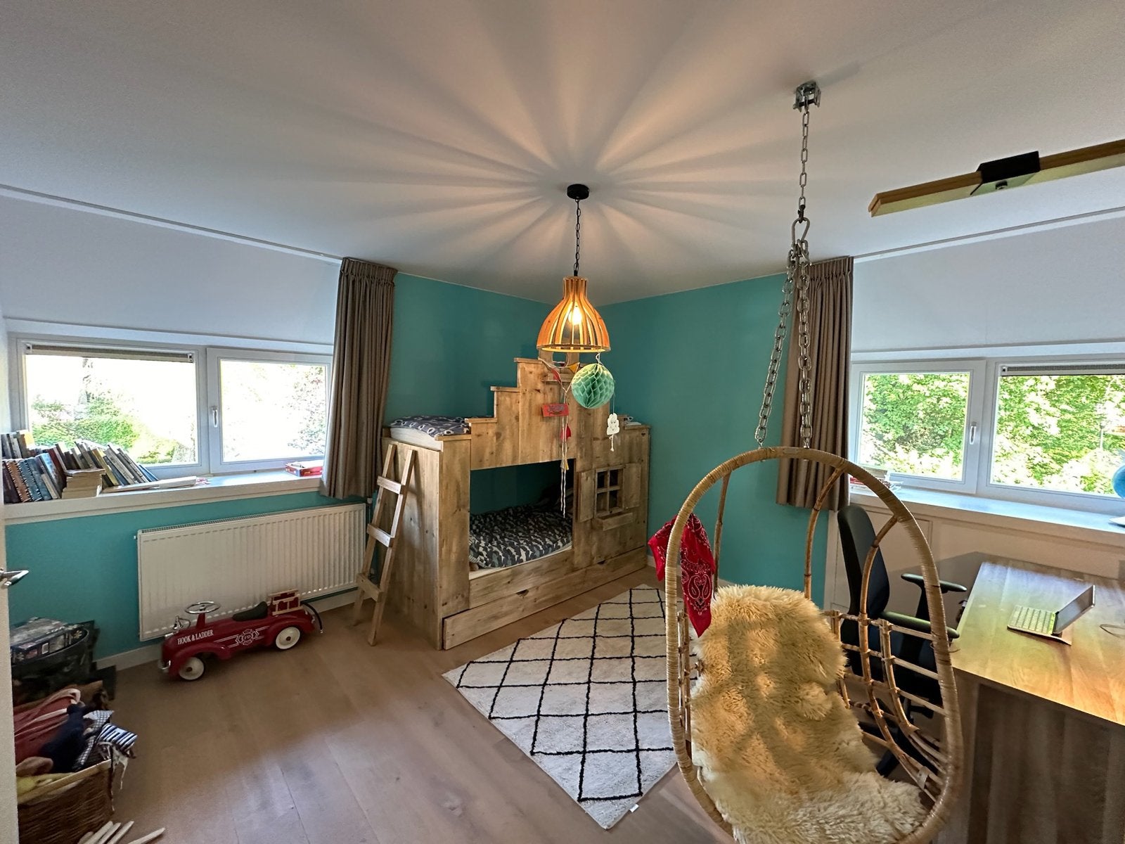 Steigerhouten huisjesbed hoogslaper met 3 slaapplaatsen, Gebruikt, 210 cm, Tweepersoons, Ophalen of Verzenden