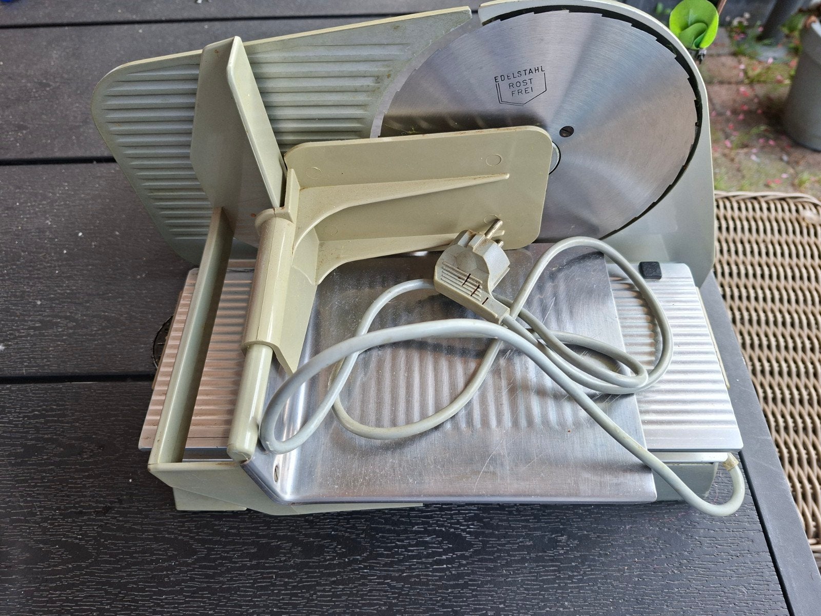 Snijmachine. Werkt prima, Ophalen