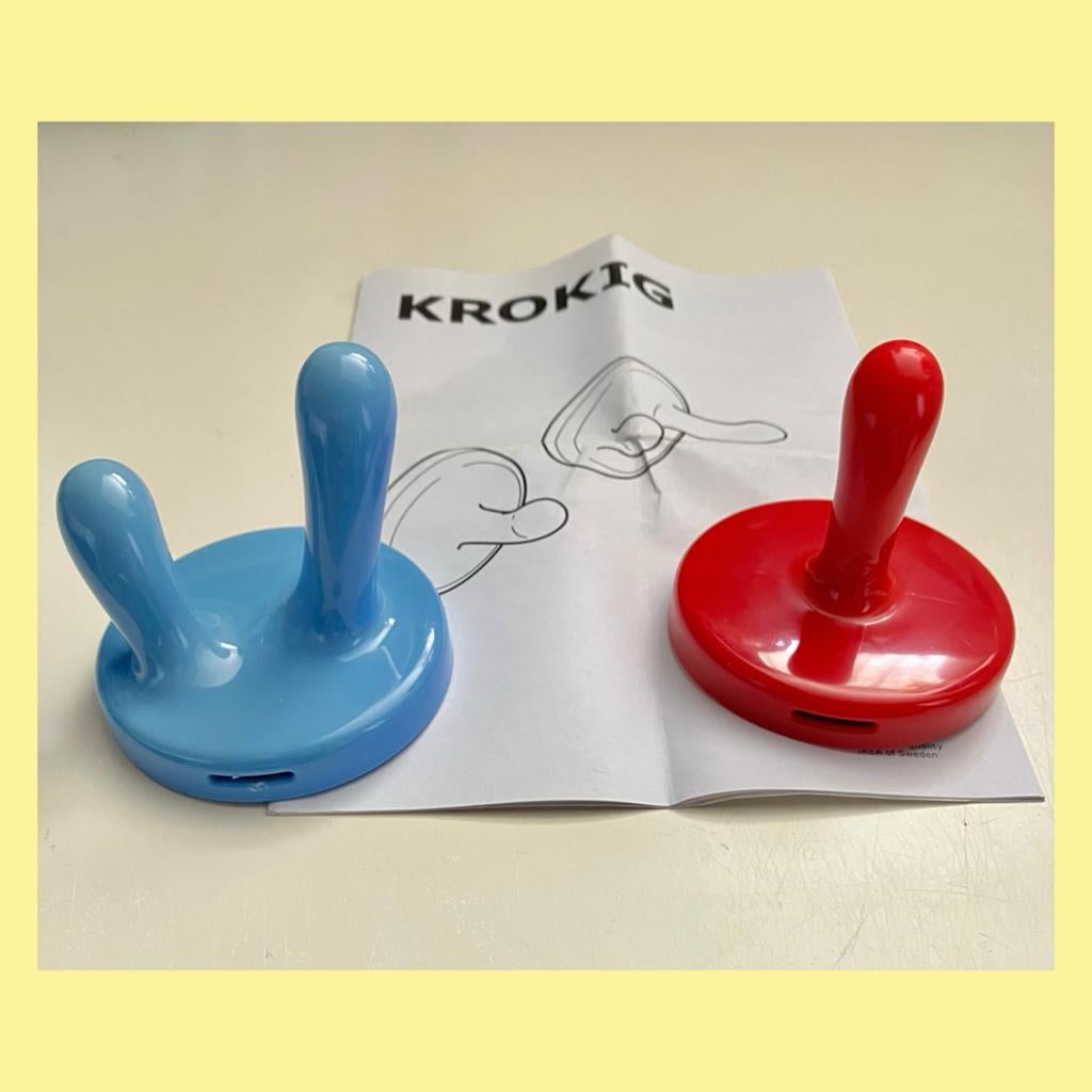 IKEA Krokig wandhaken voor kinderen - blauw en rood, Ophalen of Verzenden, Zo goed als nieuw, Meerkleurig, Kunststof
