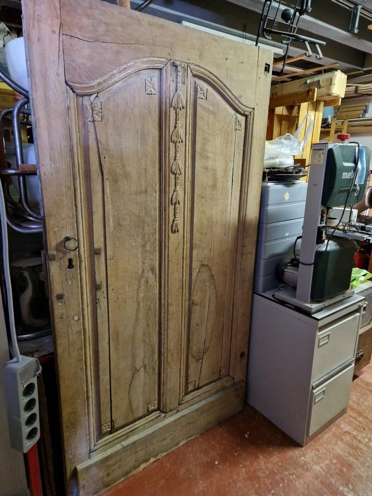 Antieke eiken houten deur met prachtig slot 107 x196x 4/5 cm, Ophalen