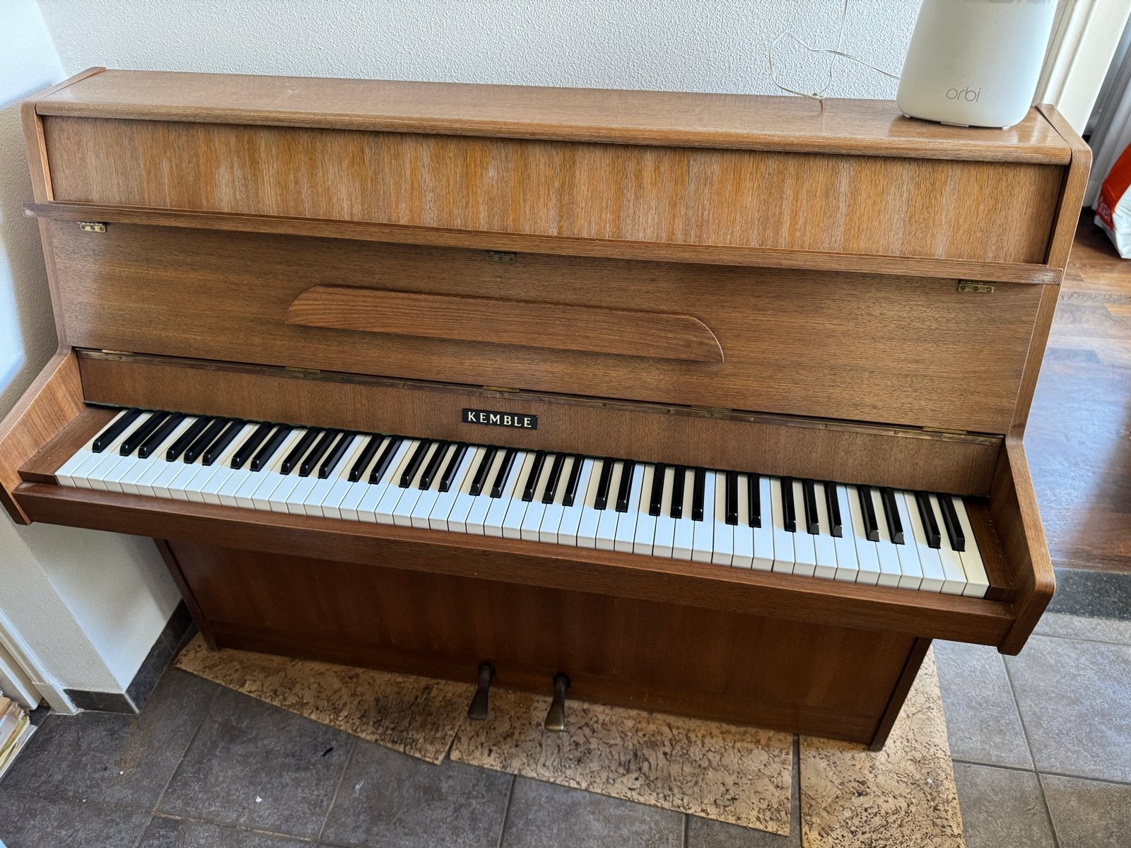 Kemble Piano in goede staat, Muziek en Instrumenten, Ophalen, Gebruikt, Bruin, Piano