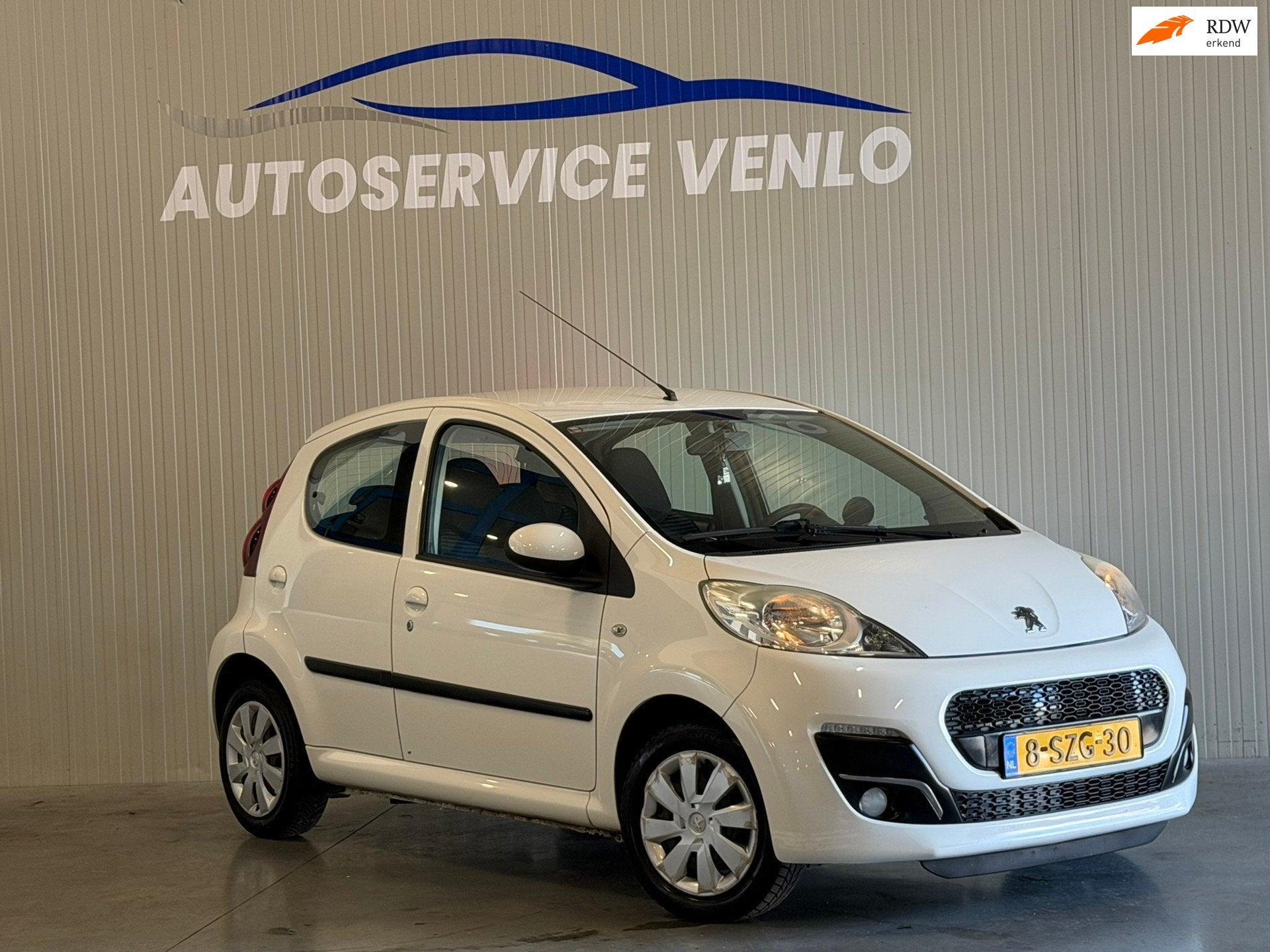 Peugeot 107 1.0 Active 5Drs | Airco | LED, Voorwielaandrijving, Euro 5, Stof, Gebruikt