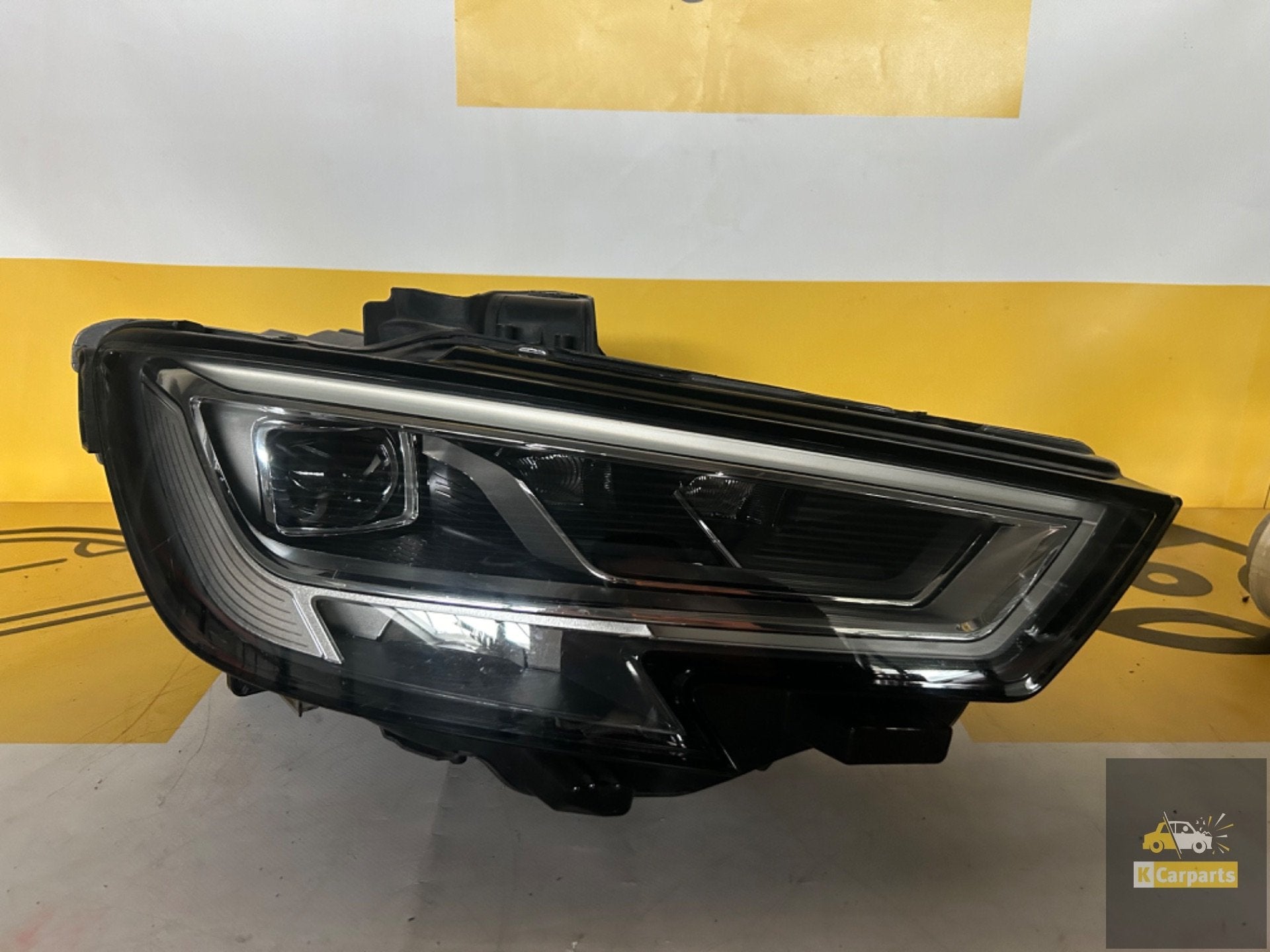 Audi A3 8V facelift vol led koplamp rechts 8V0941034C comple
