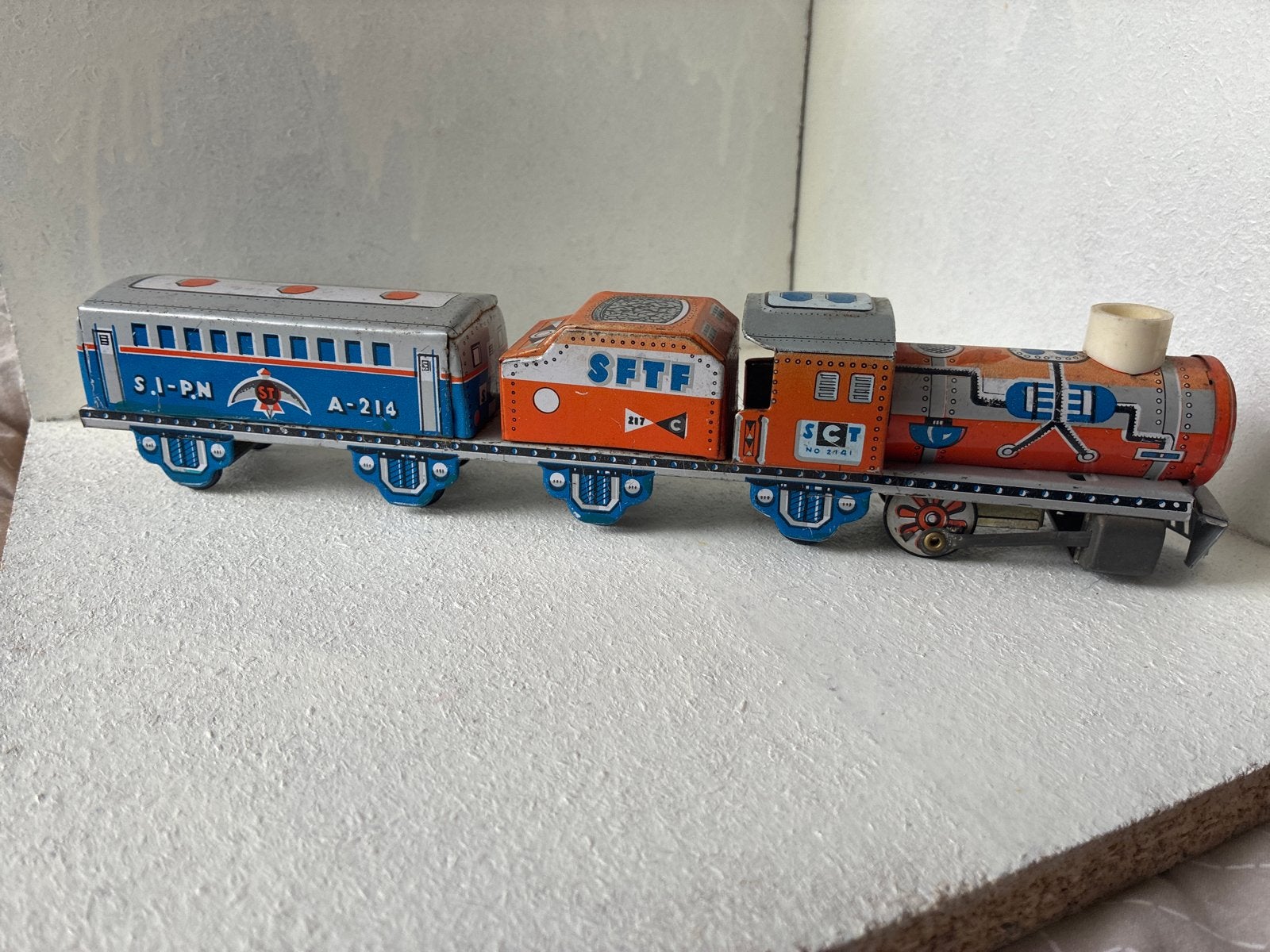 Vintage blikken speelgoedtrein - Locomotief en Wagon, Ophalen of Verzenden