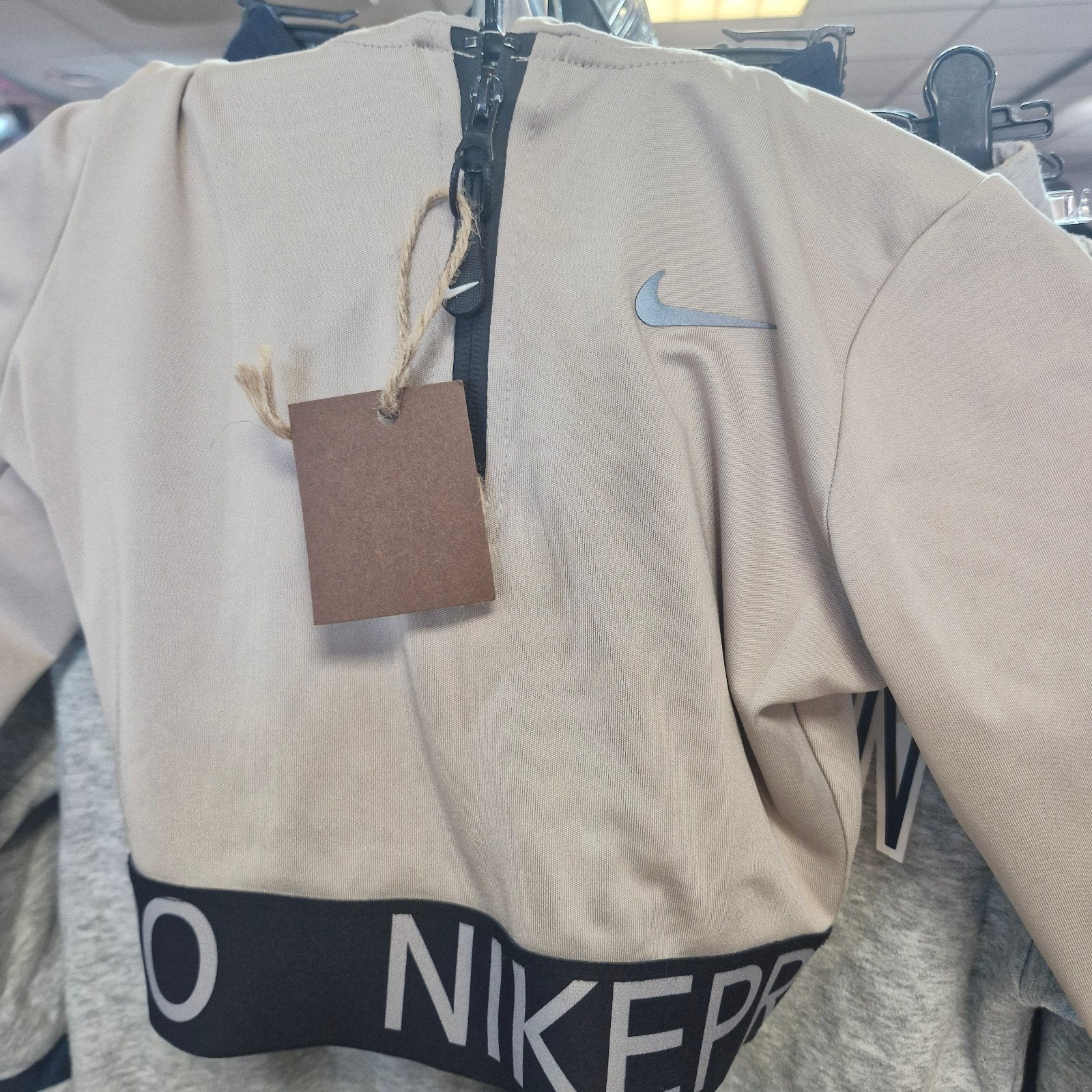 Nike Pro sporttop met rits - Zo goed als nieuw