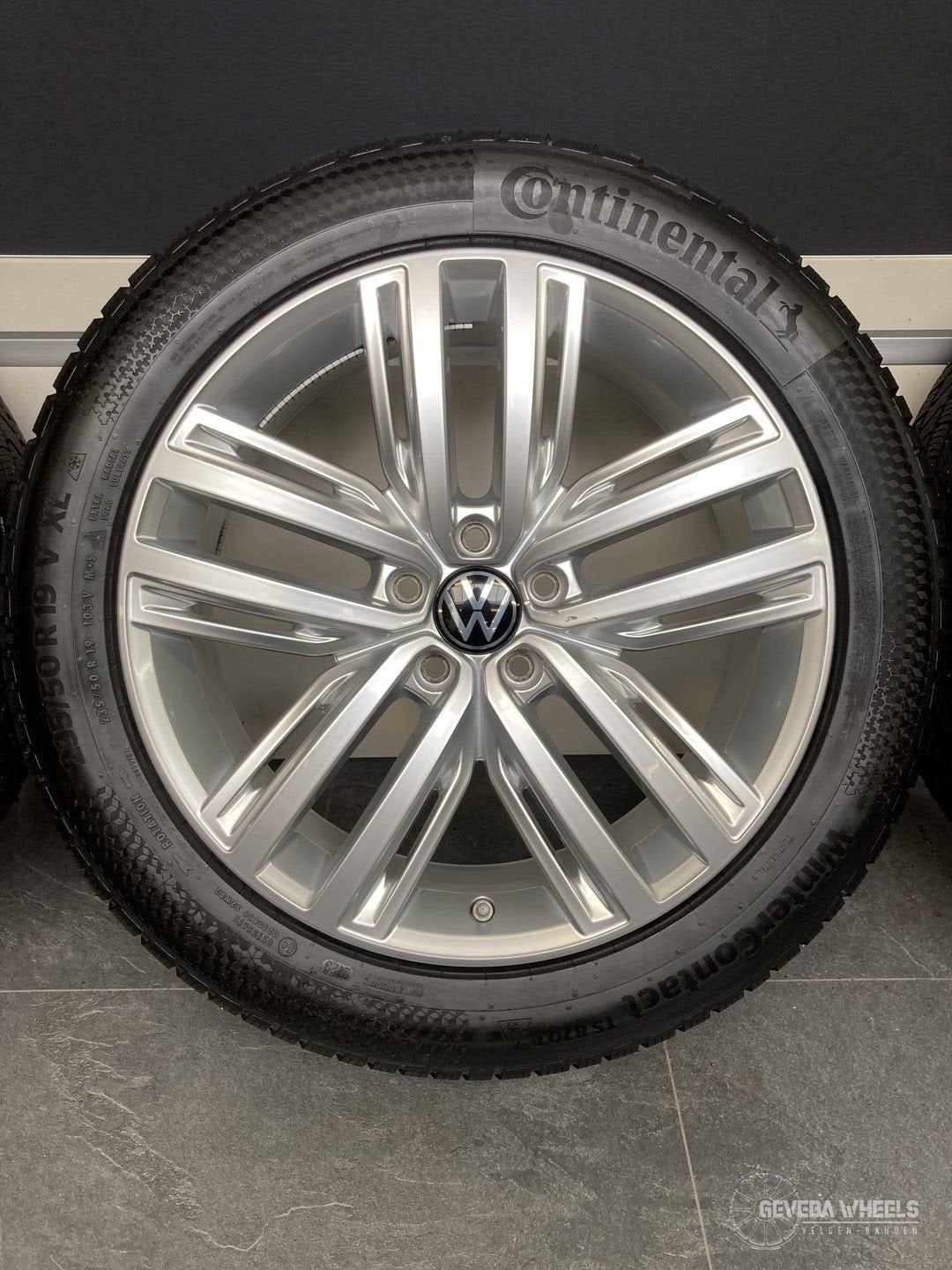 19” originele Volswagen Tiguan 5NA velgen winterbanden 5x112, Auto-onderdelen, Banden en Velgen, 19 inch, Gebruikt, -, -