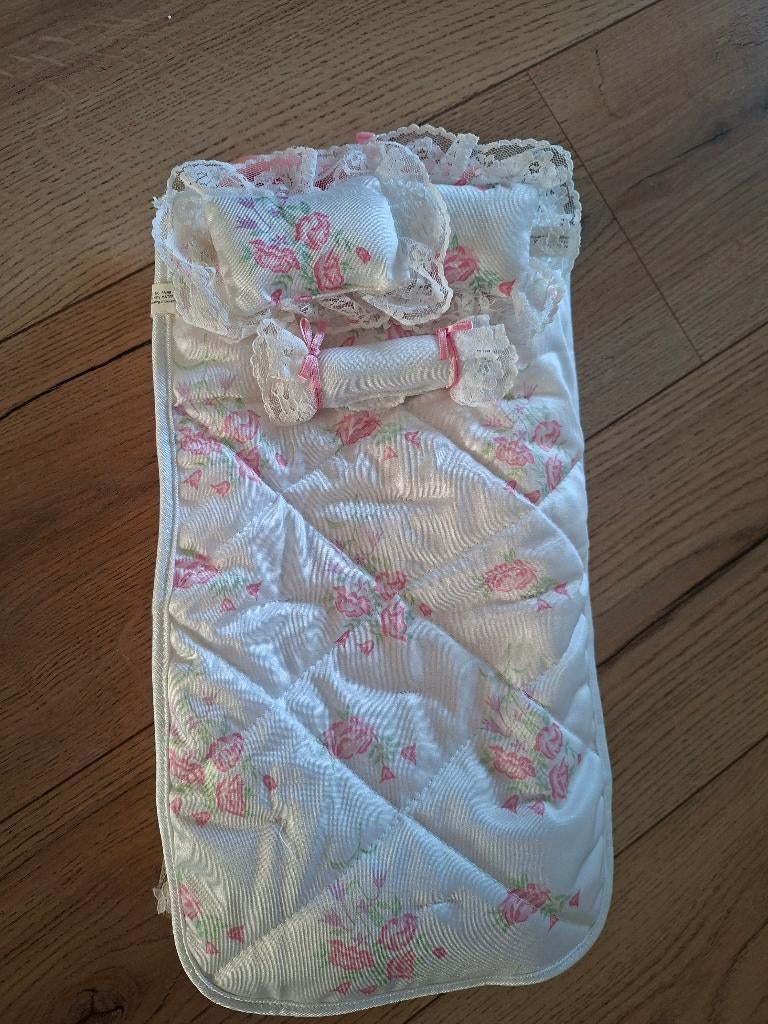 Barbie bed roses 1989, Ophalen of Verzenden, Zo goed als nieuw, Pop