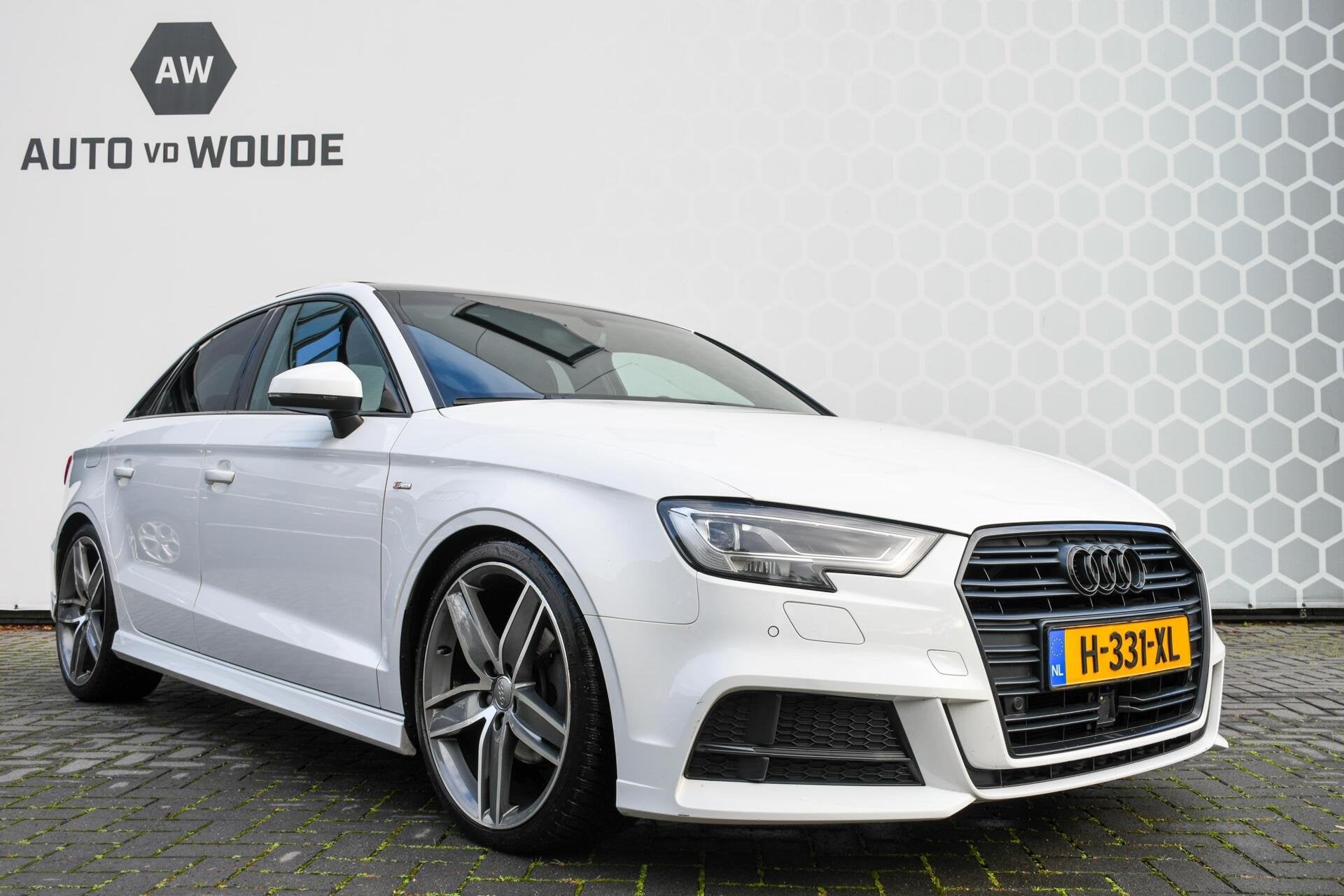 Audi A3 Limousine 2.0 TDI S-Line Plus Pano Standkachel, Auto's, 1325 kg, Gebruikt, 4 cilinders, 150 pk