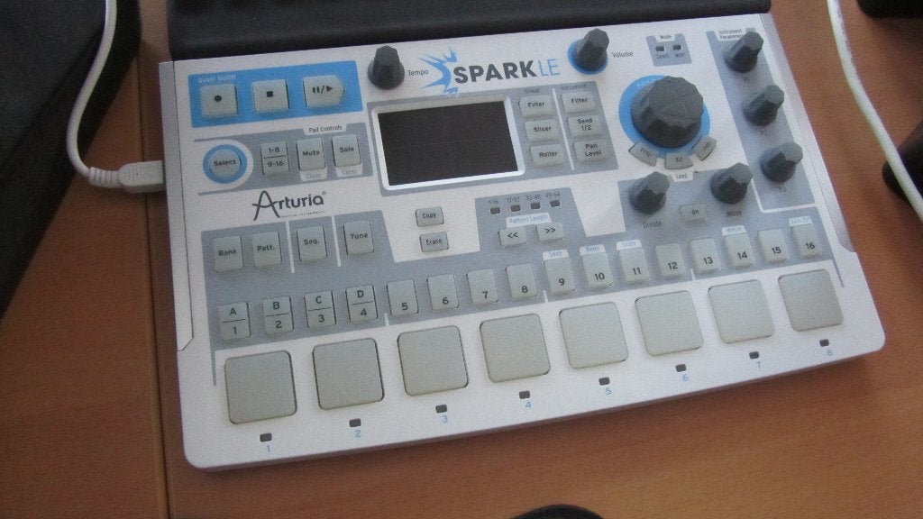Arturia SparkLE VST Drum Sequencer/Controller NIEUWSTAAT, Ophalen of Verzenden, Nieuw