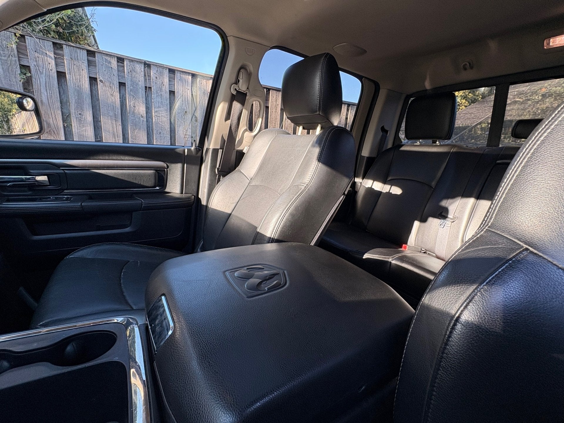 Dodge Ram 1500 5.7 V8 4x4 Quad Cab 6'4 - full option - autom, Auto's, Automaat, Gebruikt, 5654 cc, Bedrijf