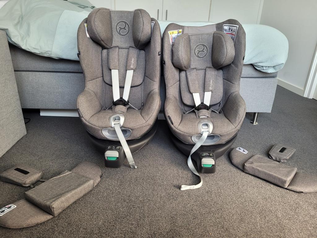 Set van 2x Cybex Sirona Z+ Platinum autostoelen + 2x Base Z, Kinderen en Baby's, Autostoeltjes, Verstelbare rugleuning, Zo goed als nieuw