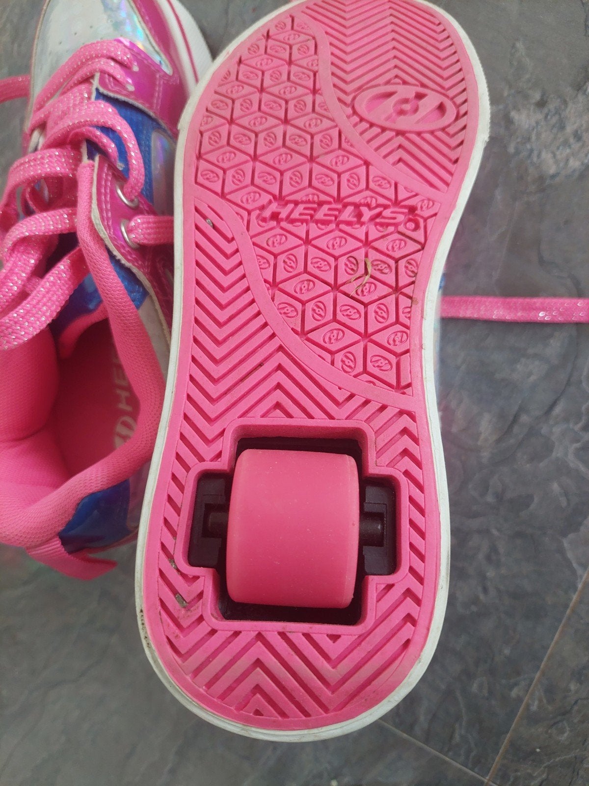 Heelys rolschoenen zo goed als nieuw, maat 35, Ophalen of Verzenden, Zo goed als nieuw, Kinderen