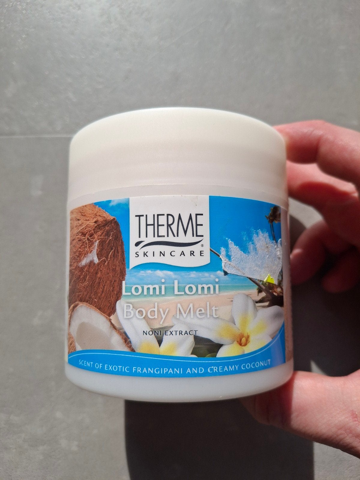 Therme Lomi Lomi Body Melt - Exotische Frangipani & Kokos, Verzenden, Nieuw, Bodylotion, Crème of Olie