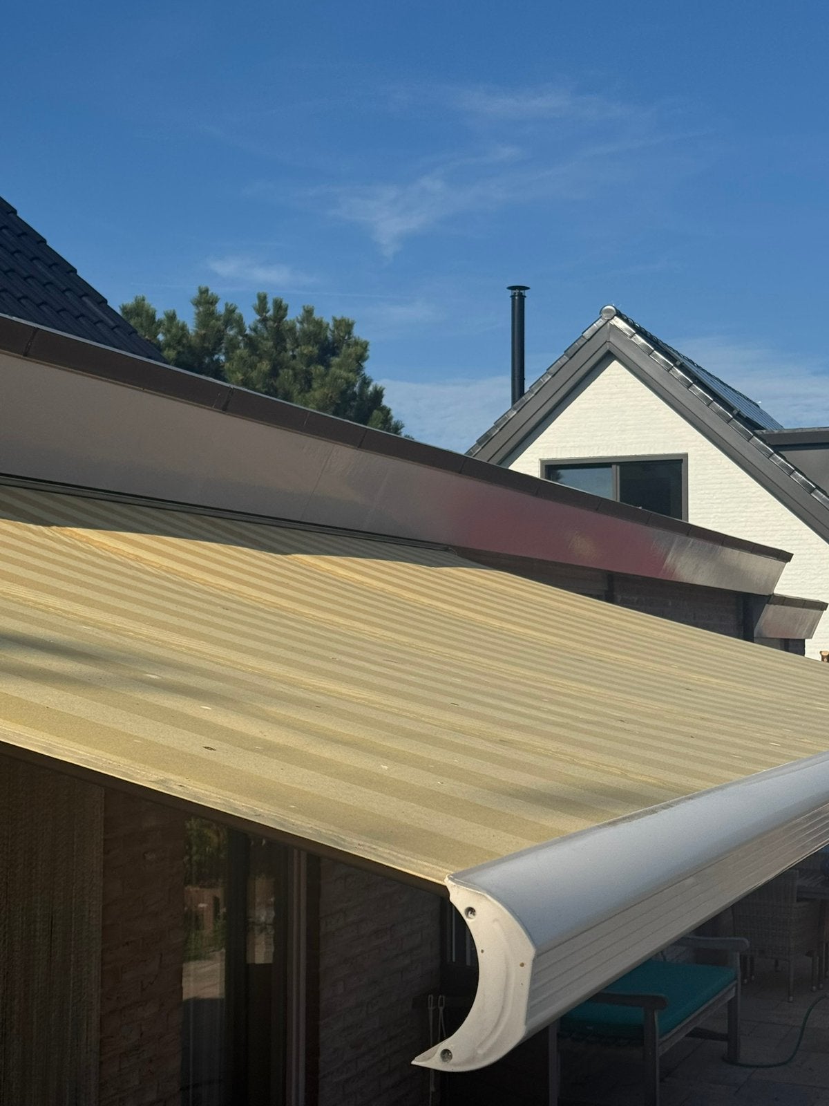 Elektrisch zonnescherm, Ophalen, Gebruikt, 450 cm of meer, Elektrisch