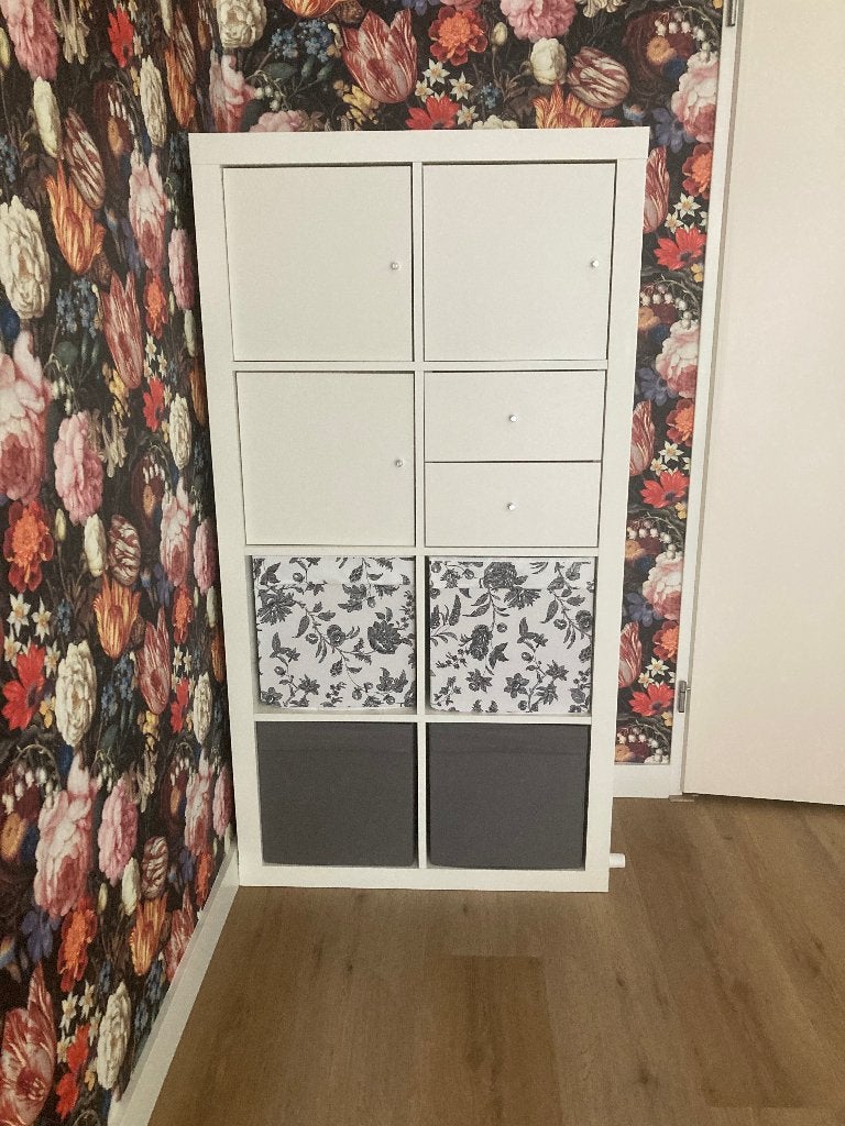Kallax 8 vakken, Huis en Inrichting, Kasten | Boekenkasten, Ophalen, Gebruikt, Met deur(en), 100 tot 150 cm