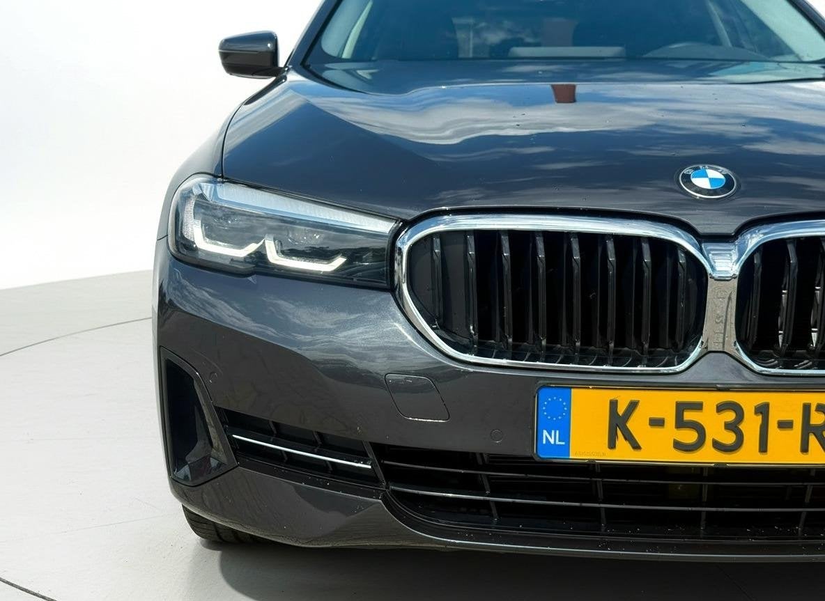 Foto 7 van BMW 5-serie Touring 520i High Executive