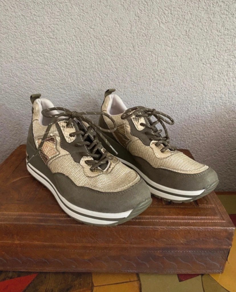 Philov sneakers khaki goud maat 39, Ophalen of Verzenden, Groen, Sneakers of Gympen, Zo goed als nieuw