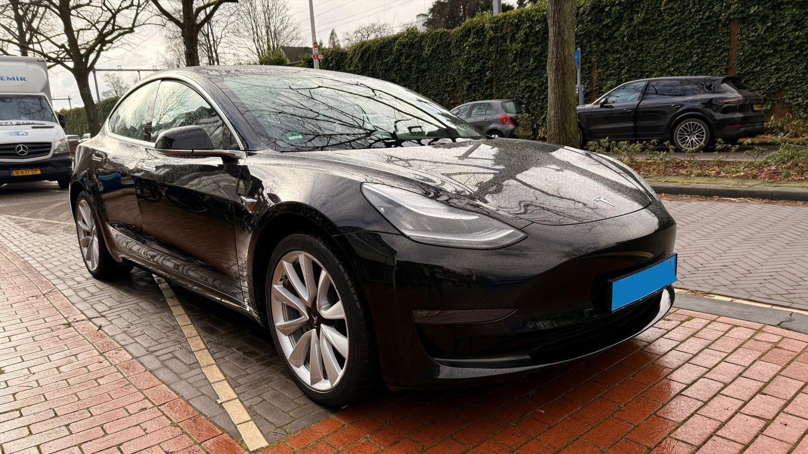 Foto 4 van Te huur Tesla model 3 long range Taxi huren uber bolt pacht