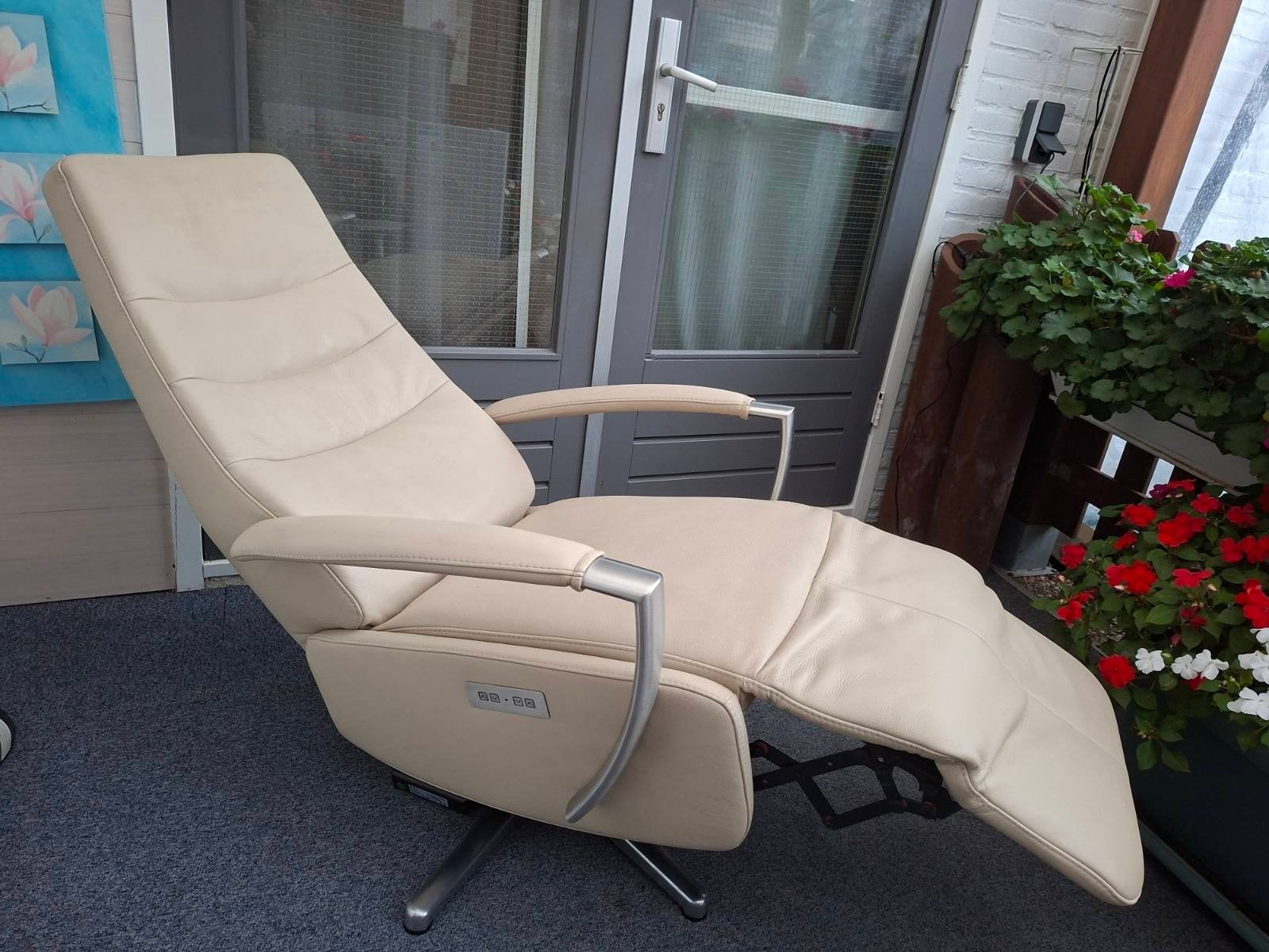 Lederen Draai/Relax/Sta-op Stoel - Crème, Ophalen, Overige kleuren, Leer, Zo goed als nieuw