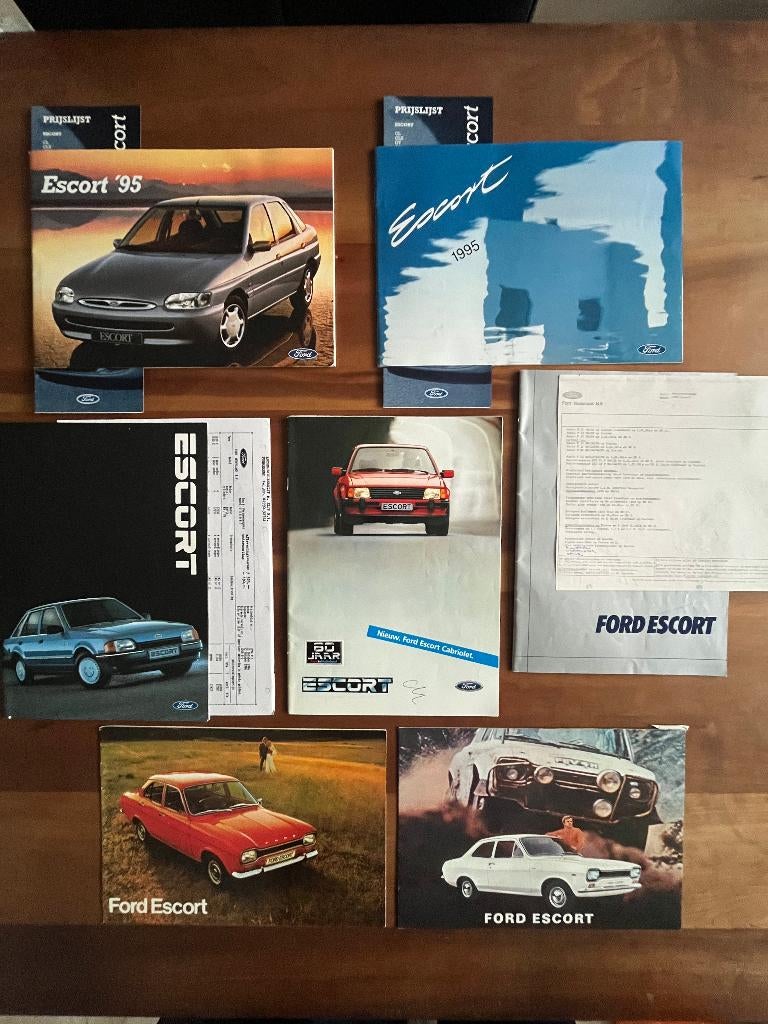 Zeven oude Ford Escort folders, Ophalen of Verzenden, Zo goed als nieuw, Ford