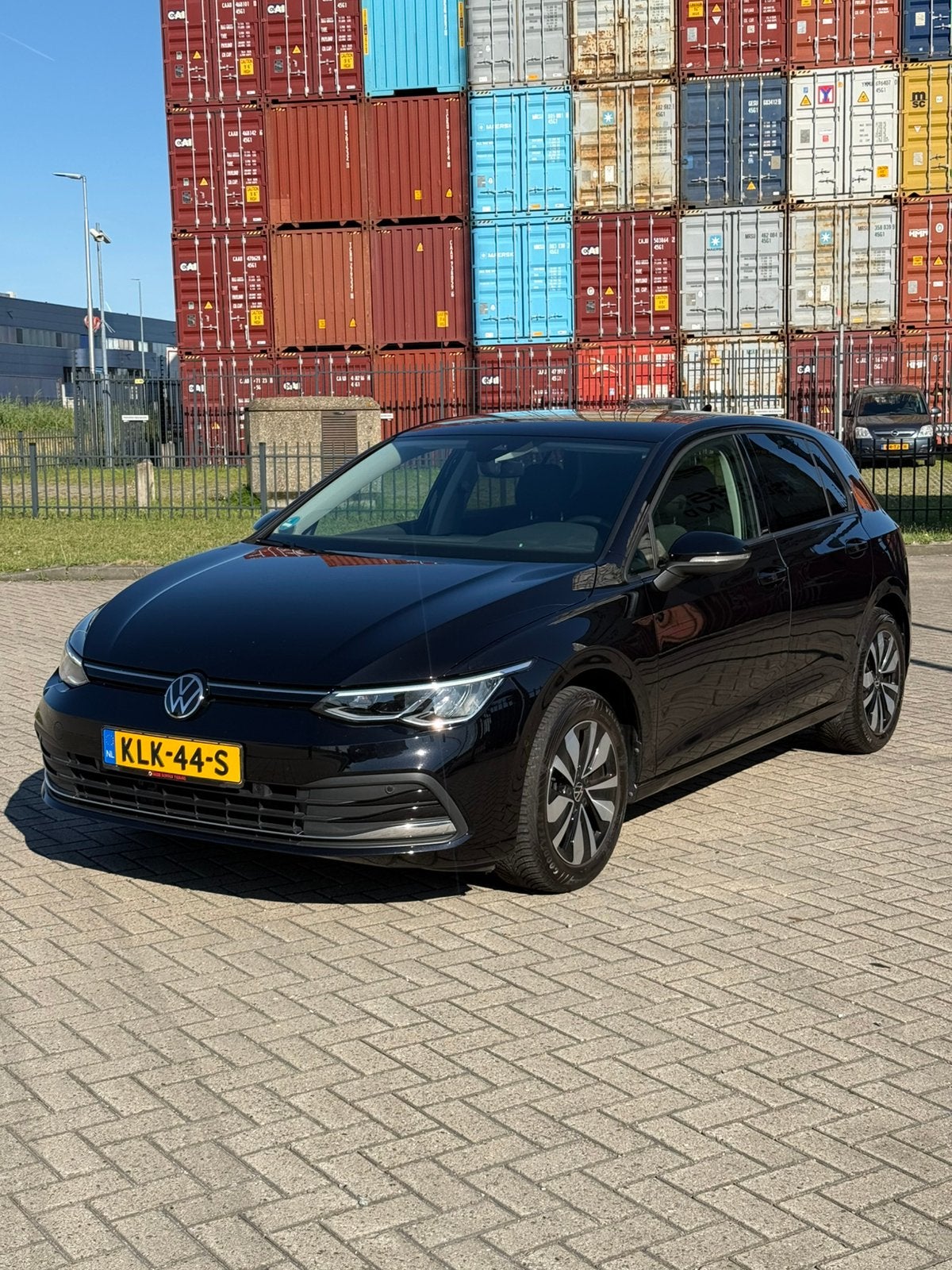 Volkswagen Golf 1.5 eTsi 130pk 7-DSG Trekhaak Dealerondh, 1498 cc, 4 cilinders, Zwart, 1400 kg