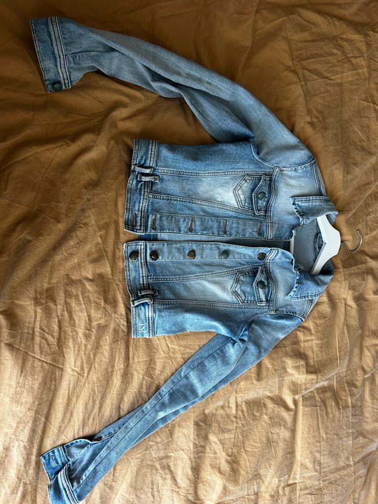 Stoer spijkerjasje met Ibiza-details - Maat xs, Ophalen of Verzenden, Zo goed als nieuw, Maat 34 (XS) of kleiner, Blauw