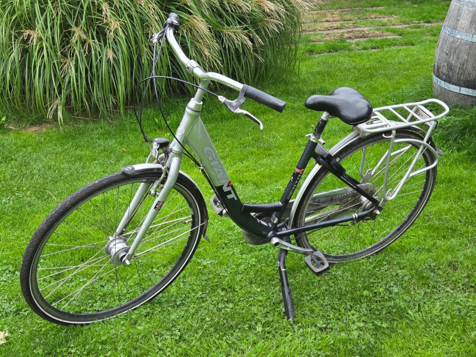 Giant Centra damesfiets met lage instap, Fietsen en Brommers, Fietsen | Dames | Damesfietsen, Ophalen, Gebruikt, Velgrem, Versnellingen