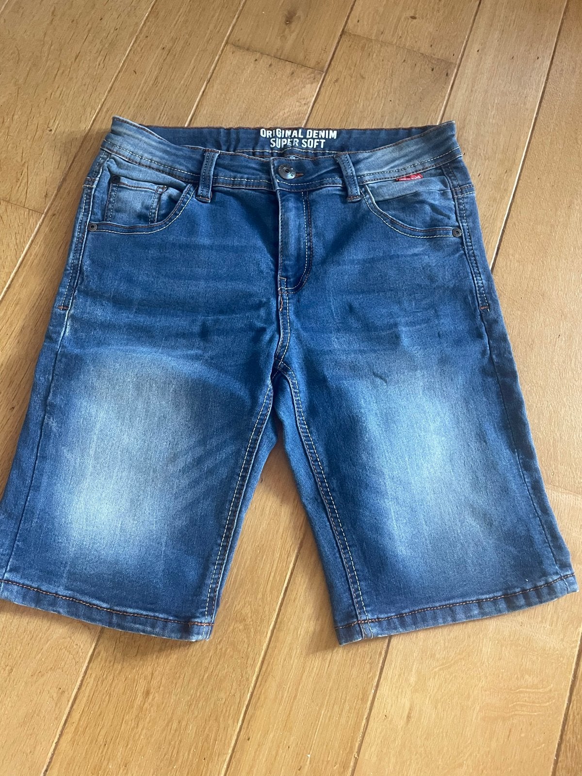 Nieuwe spijker korte broek maat 164, Ophalen of Verzenden, Nieuw, Jongen of Meisje, Broek