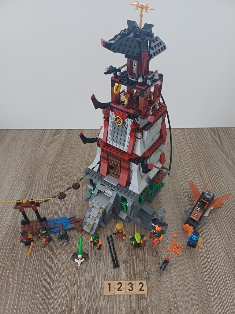 Lego Ninjago Belegering Van De Vuurtoren 70594, Ophalen of Verzenden, Zo goed als nieuw