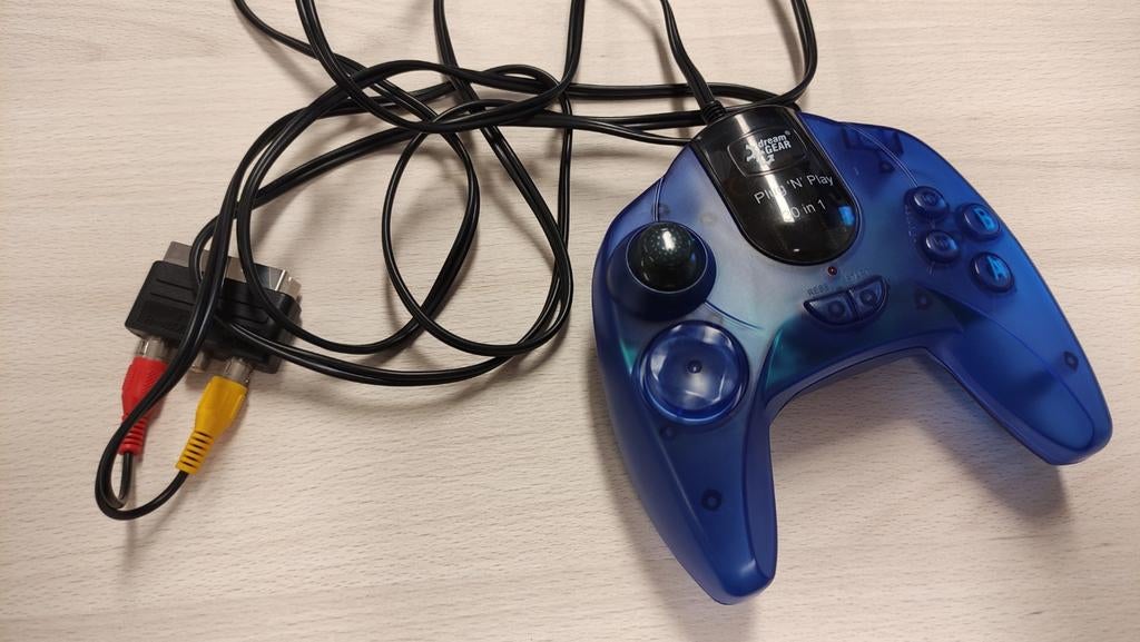 DreamGEAR Plug 'N' Play 30-in-1 Controller (Blauw), Overige merken, Ophalen of Verzenden, Gebruikt, Overige typen
