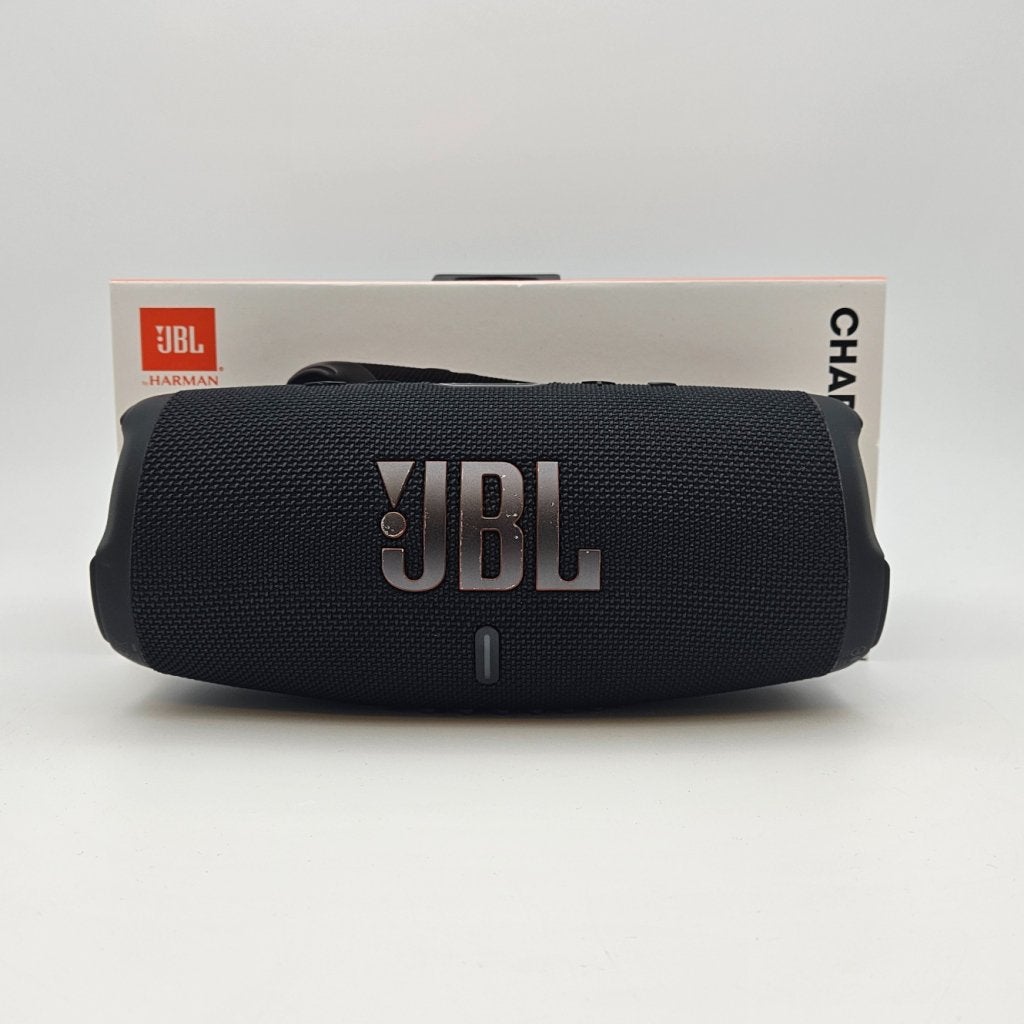 JBL Charge 5 Black in Doos in Nette Staat, JBL, Zo goed als nieuw, Support@jbl.com, 400 Atlantic Street
Stamford, CT 06901
USA