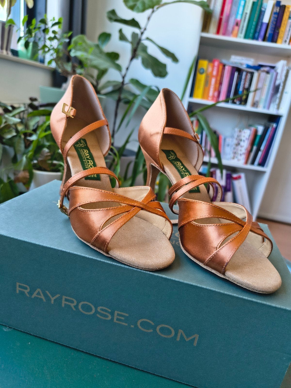 Nieuwe Ray Rose Salsa/Latin Danshakken 8 cm - Maat 5.5 (39), Nieuw, Ophalen of Verzenden, Ray Rose, Dansschoenen