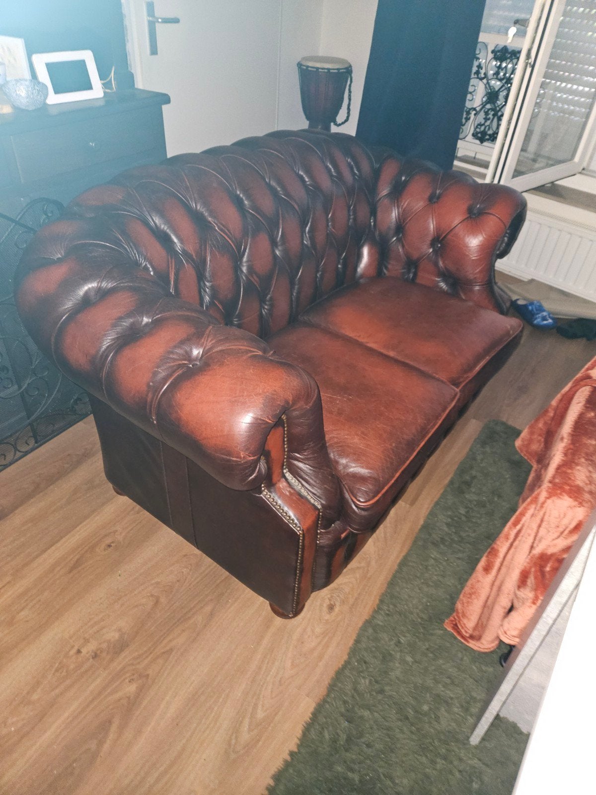 Echte Chesterfield, Ophalen, Zo goed als nieuw, 75 tot 100 cm, Tweepersoons