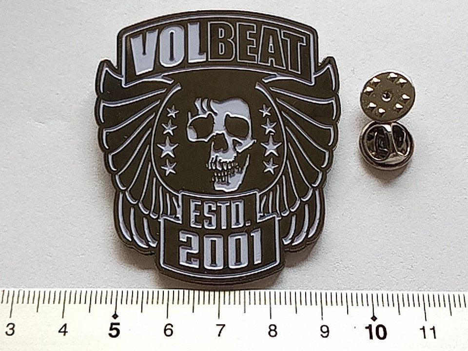 Volbeat vrij mooie shaped pin/ badge speld nieuw est, Verzenden, Nieuw, Overige typen