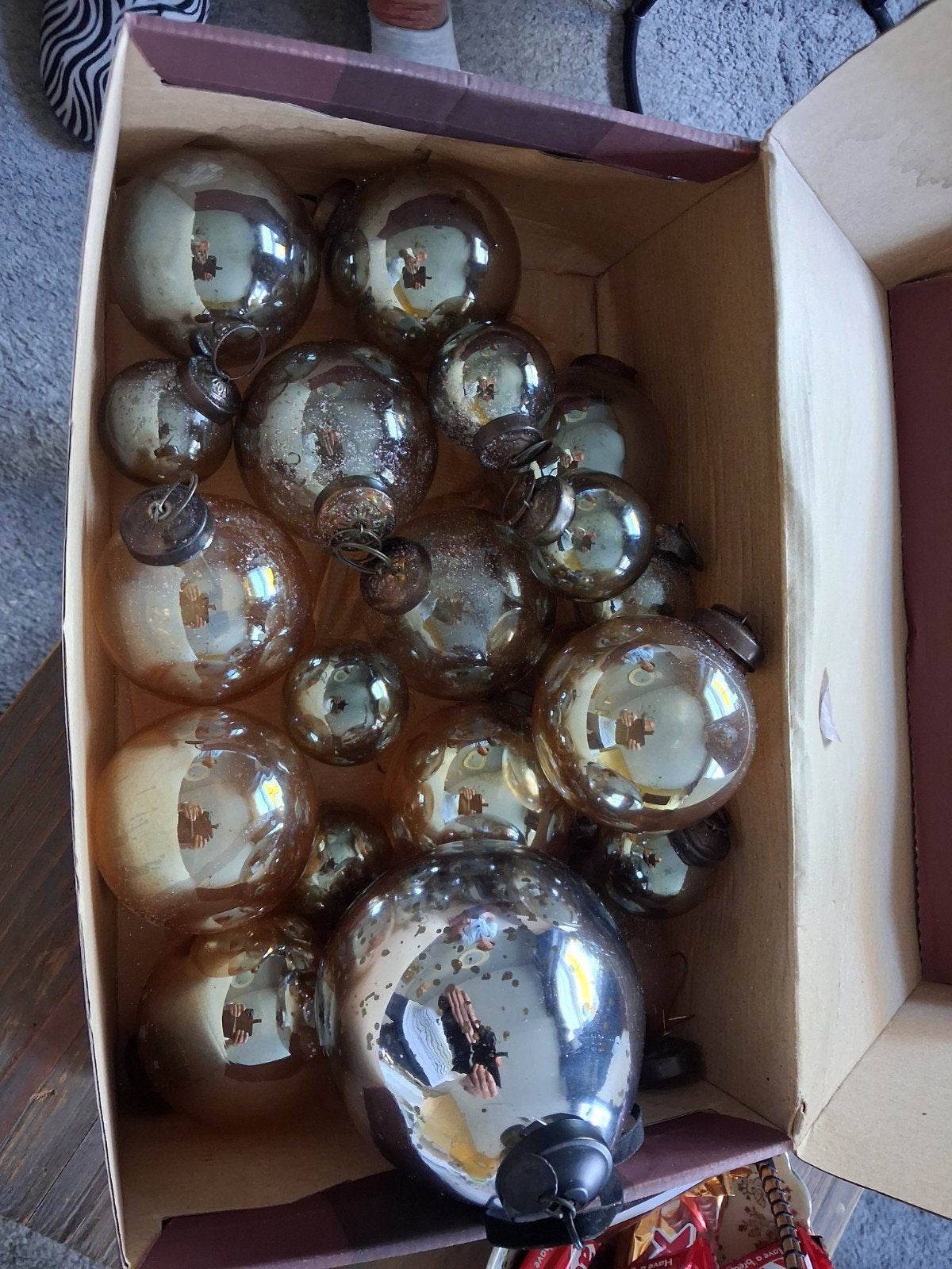 Doos met kerstballen, Diversen, Ophalen of Verzenden, Nieuw