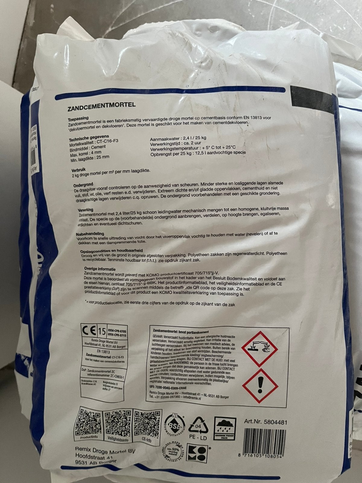 Zandcement 25kg 13 stuks, Doe-het-zelf en Verbouw, Ophalen, Zo goed als nieuw
